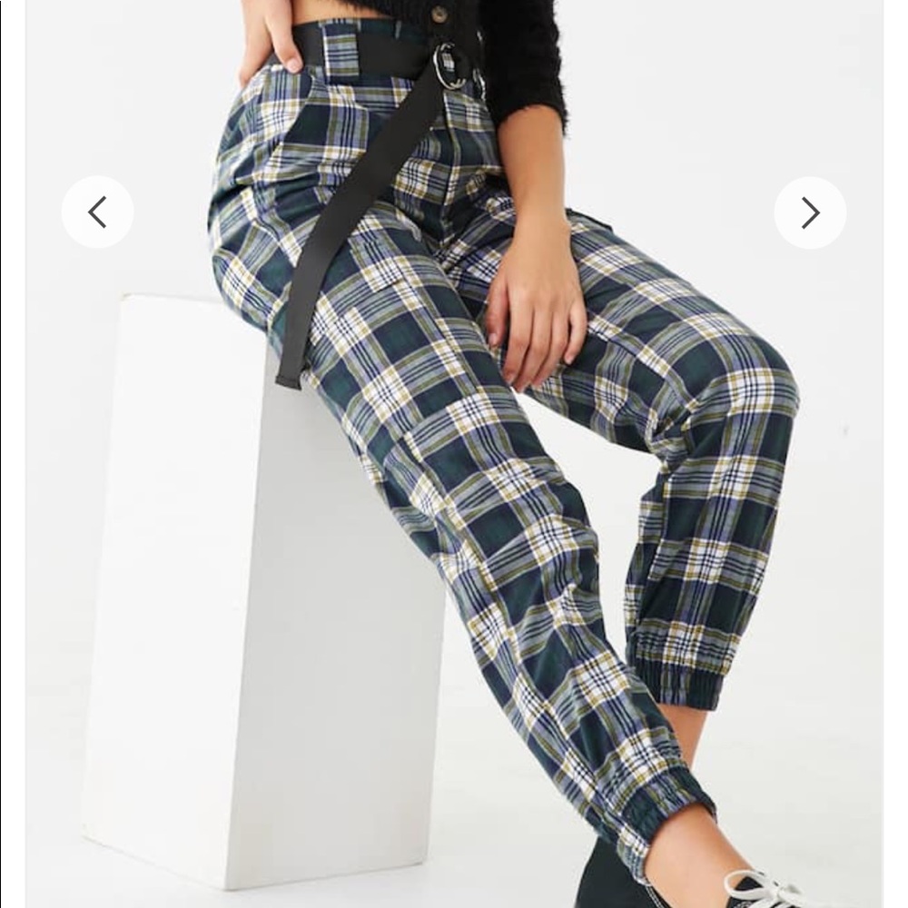 Forever21 Plaid Joggers White, Navy Blue & Green